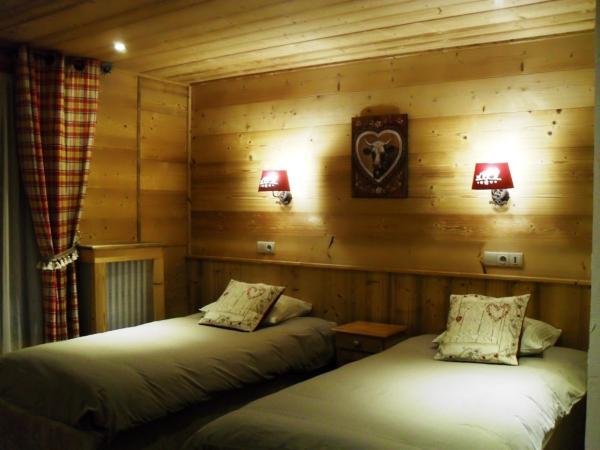 Hotel Alpina : photo 1 de la chambre chambre lits jumeaux