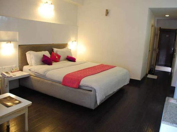 Hotel Jaya International : photo 2 de la chambre chambre double deluxe avec balcon