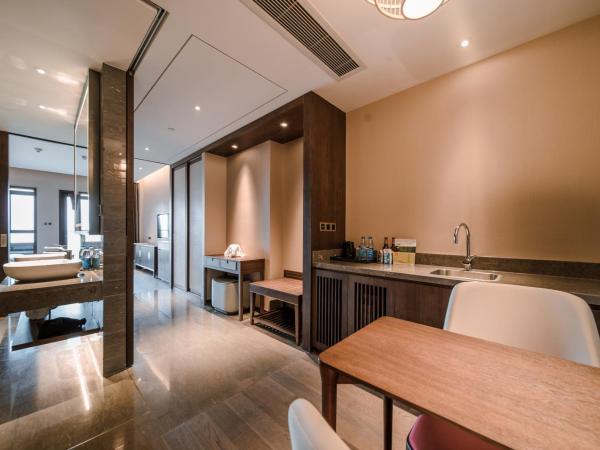 G-Luxe by Gloria Taimei Suzhou : photo 10 de la chambre yingdai double room with lake view