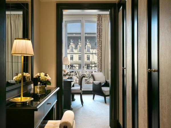 Hôtel Barrière Fouquet's Paris : photo 4 de la chambre suite prestige champs-elysées