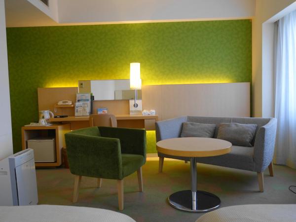 City Plaza Osaka : photo 3 de la chambre chambre lits jumeaux standard - non-fumeurs