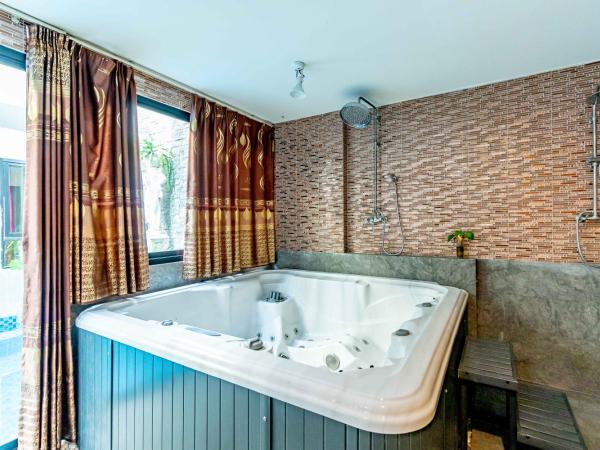 The Pool Resort : photo 8 de la chambre chambre familiale deluxe