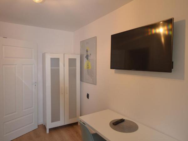 Blue Sail Sopot Apartments : photo 4 de la chambre suite avec balcon