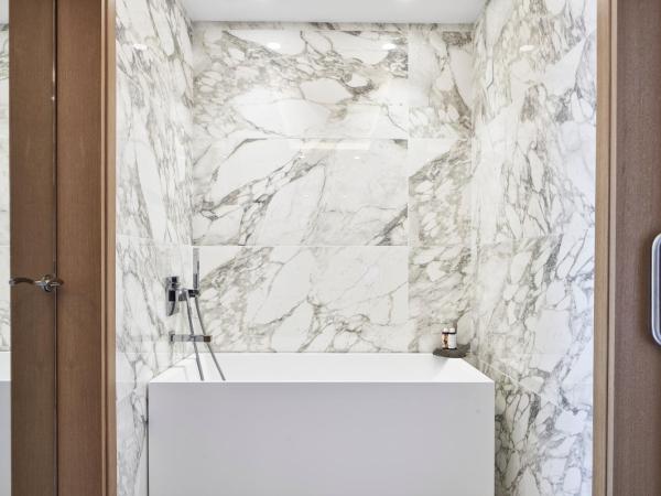 Myconian Korali Relais & Chateaux : photo 6 de la chambre suite armonia avec jacuzzi