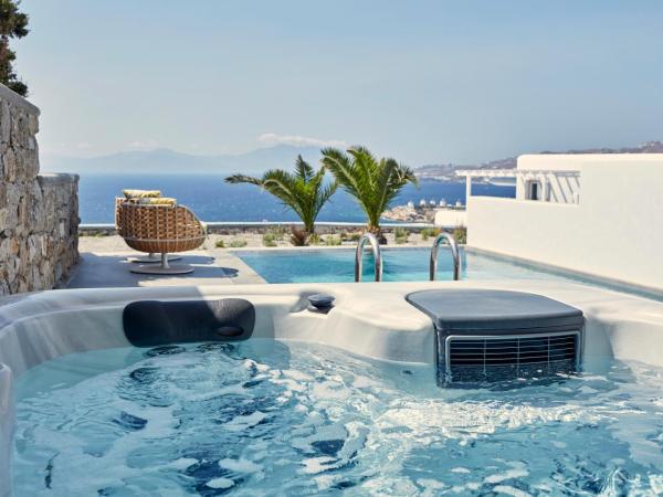 Myconian Korali Relais & Chateaux : photo 6 de la chambre suite junior delos avec jacuzzi extérieur et piscine privée 