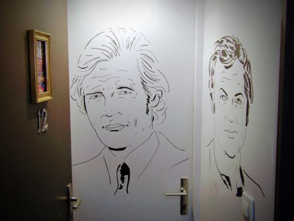 Detective Hotel : photo 6 de la chambre chambre double en duplex - amicalement vôtre 