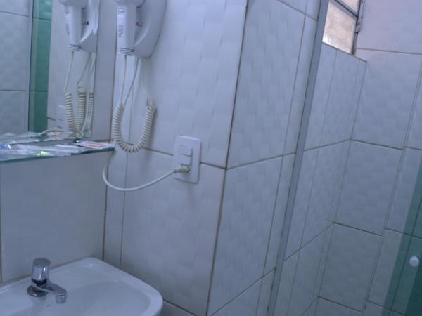 Hotel Calstar : photo 5 de la chambre petite chambre - lit simple