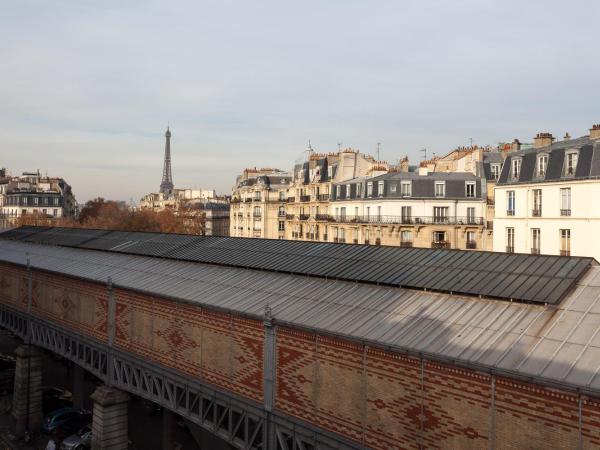 Hôtel Vic Eiffel : photo 8 de la chambre suite junior avec terrasse