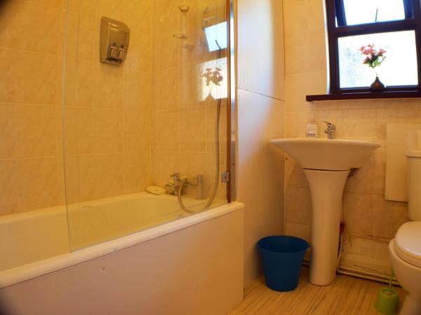 Birchfields Guest House : photo 2 de la chambre chambre quadruple