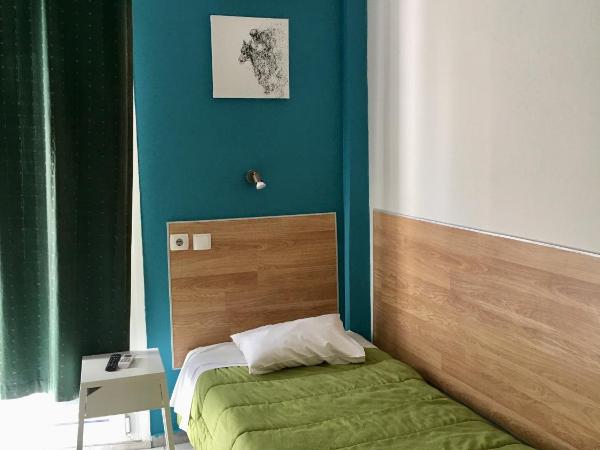 Hotel Kastoria : photo 5 de la chambre chambre simple avec salle de bains commune