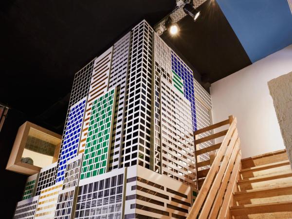 Hotel Not Hotel Amsterdam : photo 2 de la chambre chambre sin city - premier Étage (salle de bains commune)