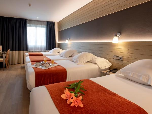 Hotel Avenida : photo 1 de la chambre chambre familiale