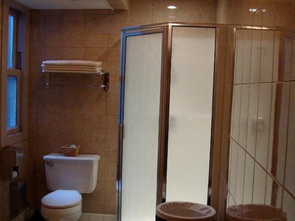 Kingston Hotel : photo 4 de la chambre chambre double avec salle de bains commune