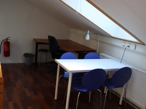 Rooms in quiet Yellow Courtyard Apartment : photo 9 de la chambre suite 2 chambres