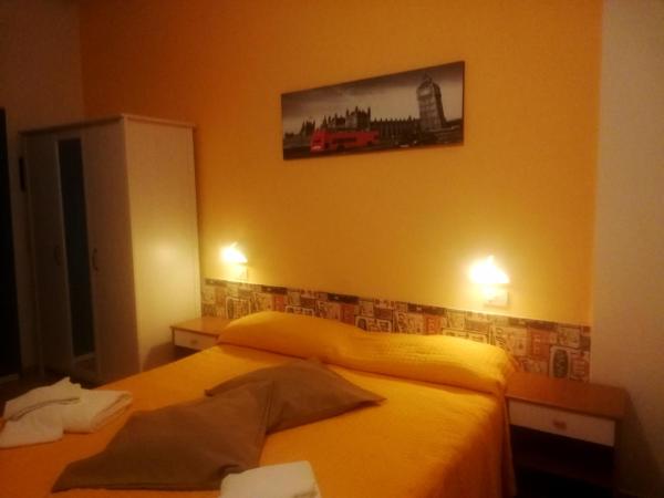 Hotel Galles Rimini : photo 8 de la chambre chambre familiale avec forfait plage (2 adultes + 1 enfant)