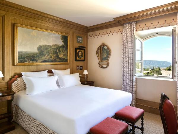 Airelles Gordes, La Bastide : photo 2 de la chambre chambre classique - côté vallée