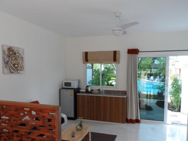 Baan Sabaaidee - Adult Friendly : photo 2 de la chambre studio avec terrasse