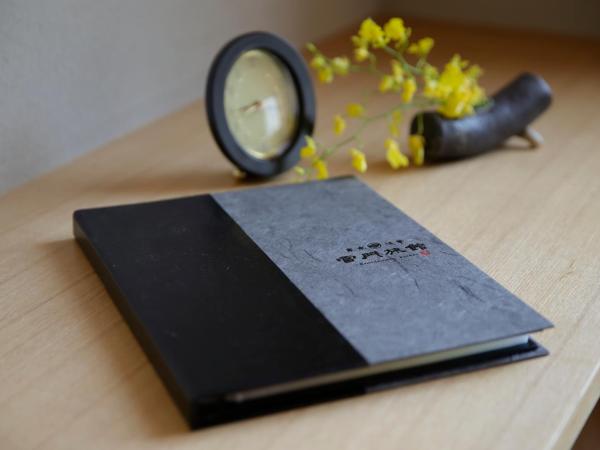 Kaminarimon Ryokan : photo 3 de la chambre chambre lits jumeaux - vue sur ville