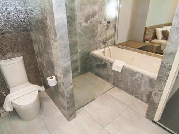 Cross Vibe Chiang Mai Decem Nimman Hotel - formerly X2 Vibe Chiang Mai Decem - SHA Extra Plus : photo 8 de la chambre room #146831953