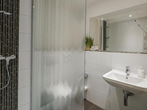 Hotel Chrisma : photo 1 de la chambre chambre simple - vue sur jardin