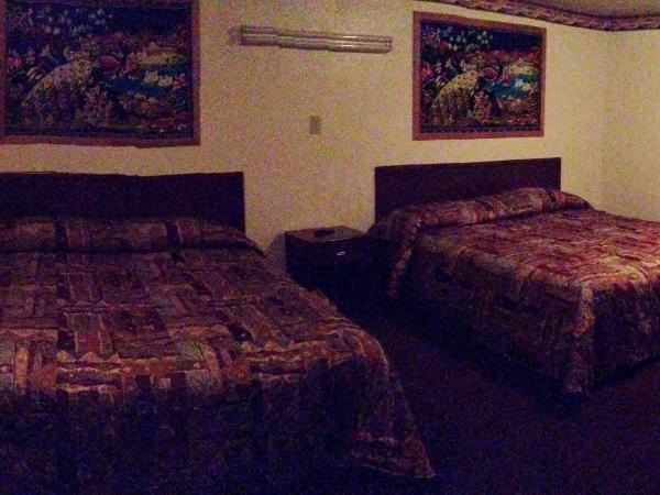 Choice Inn San Antonio : photo 5 de la chambre chambre avec 2 grands lits queen-size 