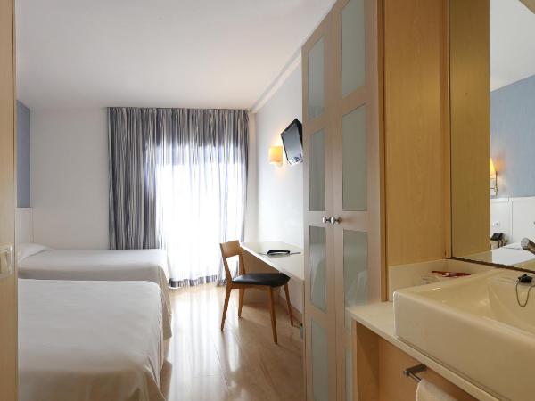 Hotel Guitart Central Park Aqua Resort : photo 2 de la chambre chambre double ou lits jumeaux standard avec balcon