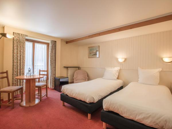 La Croix Blanche : photo 4 de la chambre chambre lits jumeaux/double standard