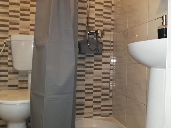 West Coast Peniche : photo 8 de la chambre chambre double avec salle de bains privative