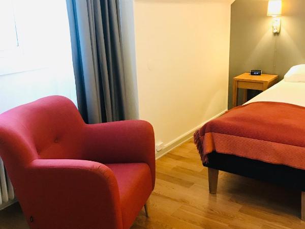 Akademihotellet : photo 3 de la chambre chambre double avec salle de bains commune