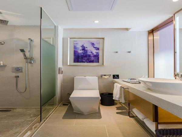 Lavande Hotels·Guangzhou Fangcun Jiaokou Metro Station : photo 4 de la chambre chambre lit king-size de luxe