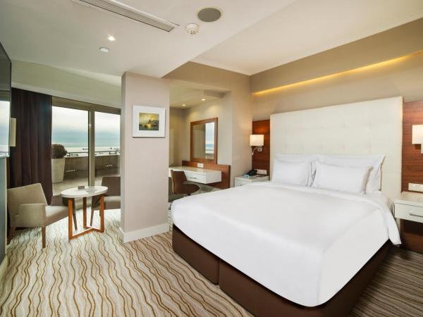 Radisson Hotel President Old Town Istanbul : photo 1 de la chambre chambre supérieure avec balcon - vue sur mer - non-fumeurs