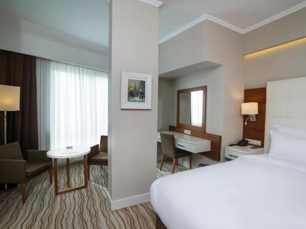 Radisson Hotel President Old Town Istanbul : photo 8 de la chambre chambre supérieure avec balcon - vue sur mer - non-fumeurs