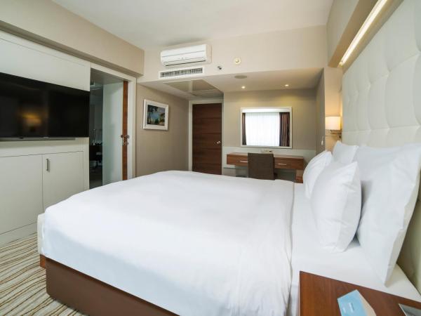 Radisson Hotel President Old Town Istanbul : photo 3 de la chambre suite non-fumeurs - vue sur mer