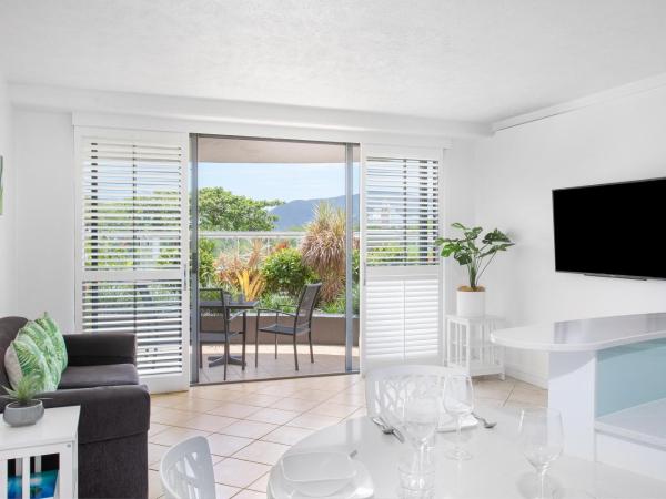 BreakFree Royal Harbour : photo 3 de la chambre appartement 1 chambre - vue sur jardin