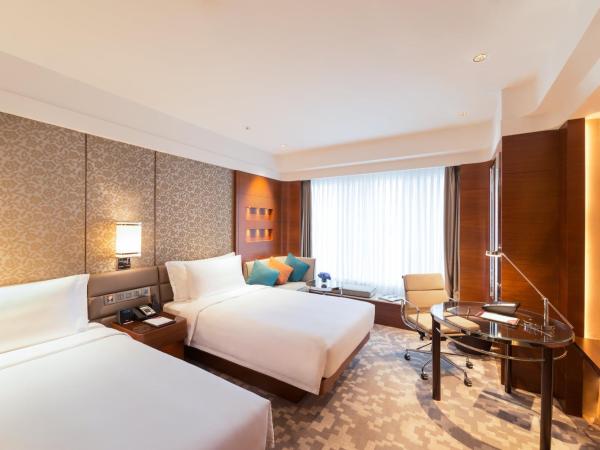 Crowne Plaza Macau, an IHG Hotel : photo 1 de la chambre 2 double standard high floor lounge access