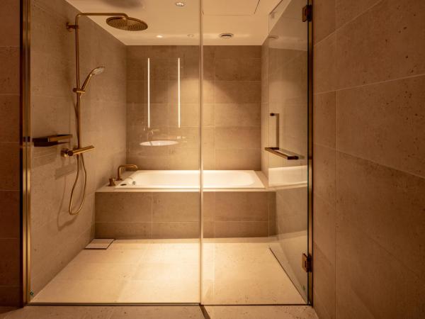 THE BASICS FUKUOKA : photo 4 de la chambre twin suite with club lounge access (story) - non-smoking