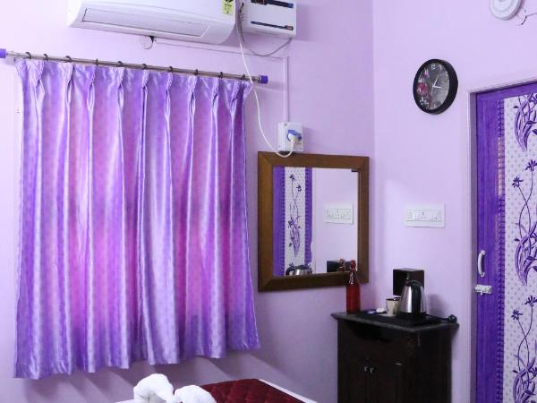 Hotel NKC Airport : photo 8 de la chambre chambre double standard