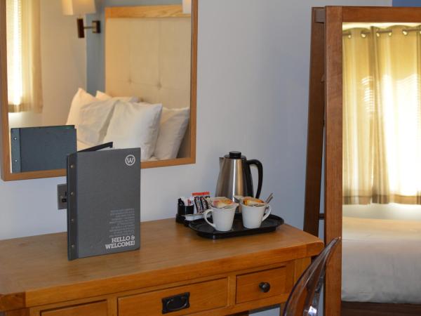 The Waterside Hotel and Leisure Club : photo 3 de la chambre chambre lit king-size