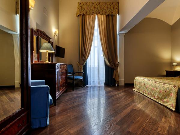 Decumani Hotel De Charme : photo 2 de la chambre chambre double ou lits jumeaux supérieure