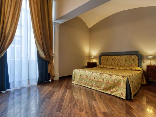 Decumani Hotel De Charme : photo 1 de la chambre chambre double ou lits jumeaux supérieure