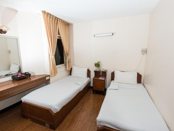 Muangphol Mansion : photo 4 de la chambre chambre lits jumeaux standard