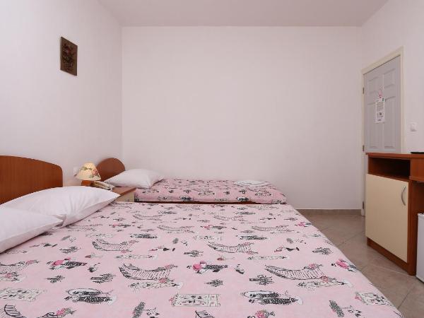 Pansion Komfor Moča : photo 2 de la chambre chambre triple