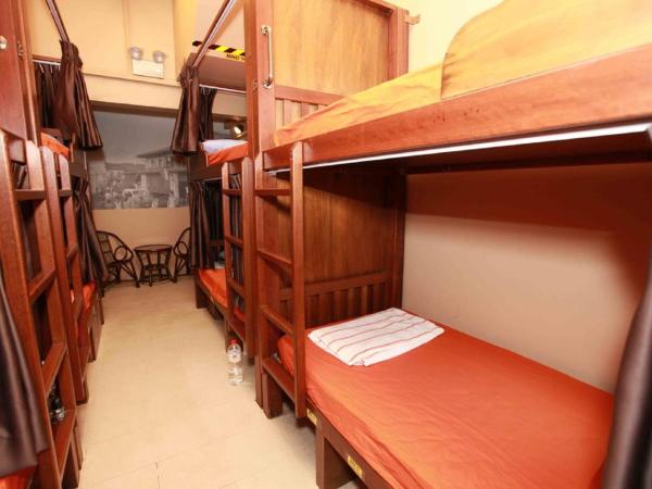 K Space Inn 569 : photo 7 de la chambre bed in 8-bed dormitory (mixed, no windows)