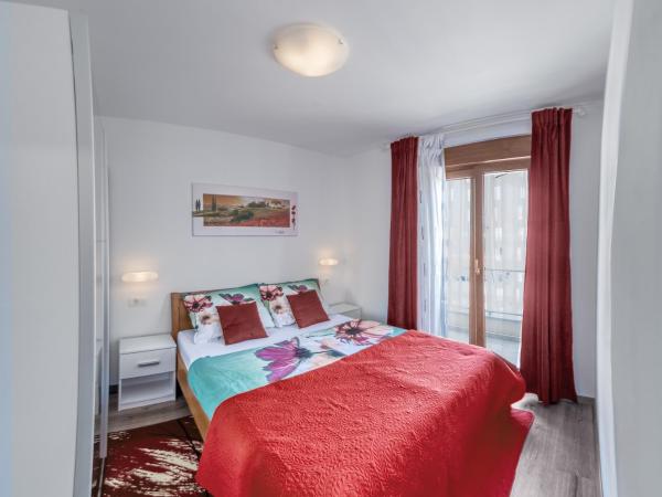 Guesthouse Residence Major : photo 2 de la chambre appartement deluxe