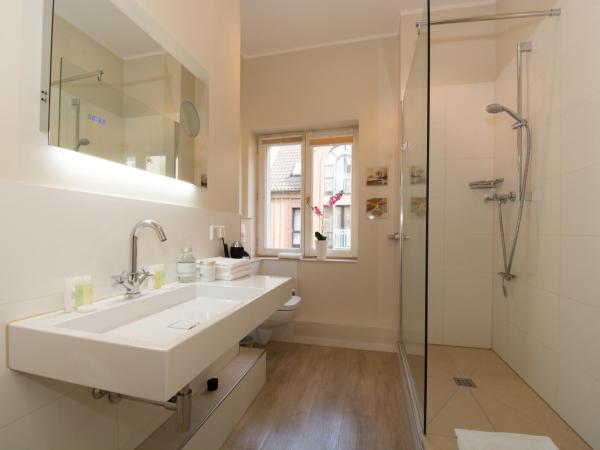 Living am Carlsplatz : photo 7 de la chambre chambre double