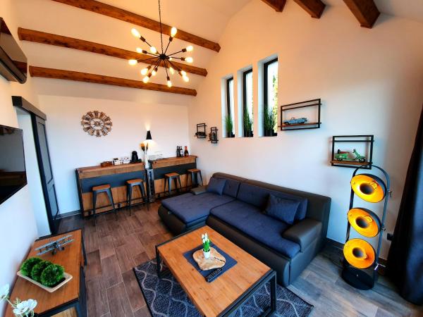 Bagoly Wellness Apartman : photo 1 de la chambre chambre lit king-size supérieure