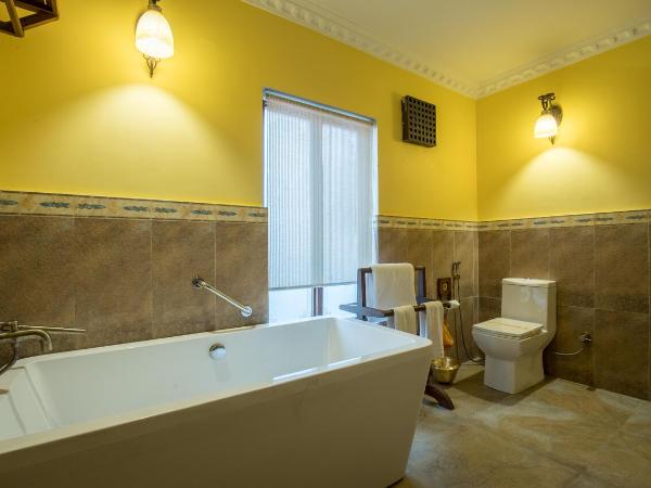 Baber Mahal Vilas - The Heritage Hotel : photo 2 de la chambre suite royale