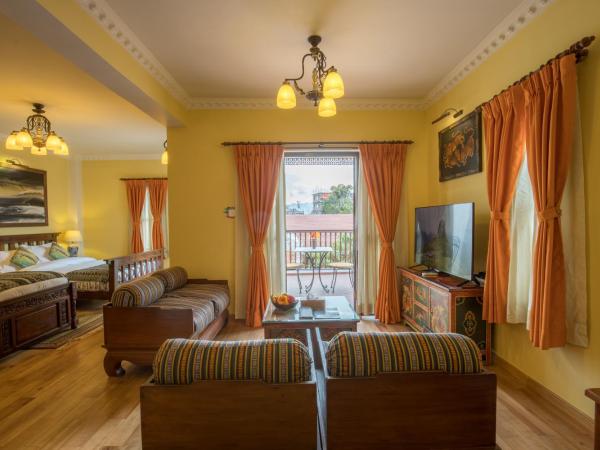 Baber Mahal Vilas - The Heritage Hotel : photo 4 de la chambre suite royale