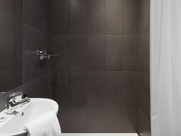 The Social Hub Amsterdam West 4 star : photo 2 de la chambre chambre double deluxe