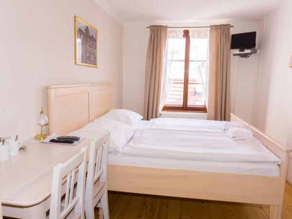 Hotel Barbakan : photo 4 de la chambre chambre double ou lits jumeaux standard